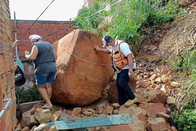 Em Picos, famílias são retiradas de áreas de risco após fortes chuvas