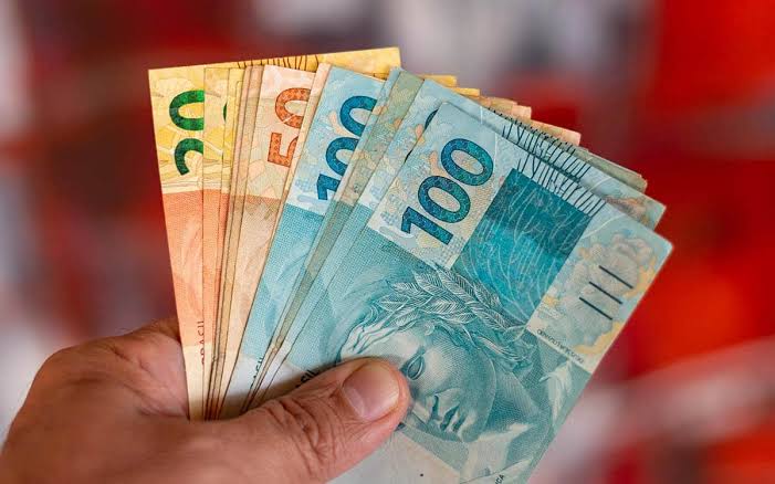 Governo divulga tabela de pagamento dos servidores para 2023; confira datas