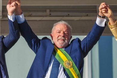 Próximo dos 100 dias de governo, Lula tem seis pedidos de impeachment