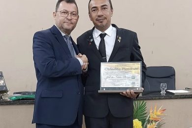 João da Jostec recebe título de Cidadão Picoense da Câmara Municipal