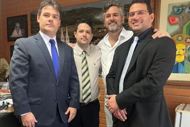 Eriberto cumpre agenda em Teresina e visita deputados