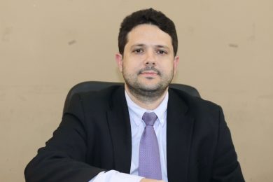 Dr. Eriberto pede à Prefeitura de Picos instalação de academia e redutores de velocidade