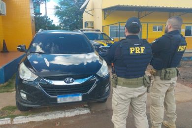Carro roubado em São Paulo é apreendido em Picos