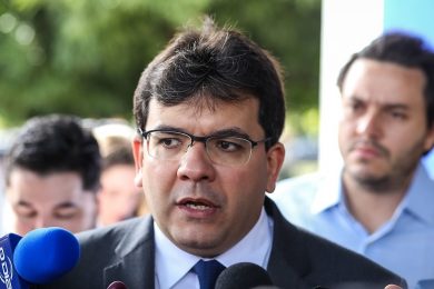 Rafael Fonteles terá encontro com o papa e empresários em viagem à Europa