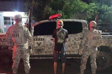 Adolescente é flagrado comercializando drogas em Picos