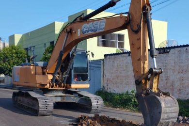 Agespisa substitui tubulações na rede de esgoto em Picos