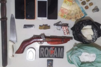 Denúncia de cárcere privado resulta na apreensão de arma e droga em Dom Expedito Lopes