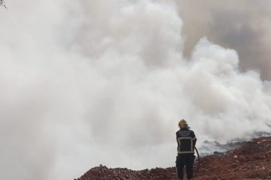 Incêndio de grandes proporções atinge lixão na cidade de Geminiano