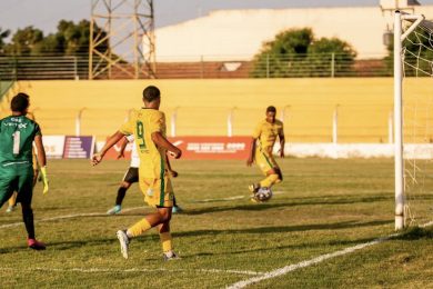 Picos e Tiradentes farão final do Piauiense sub20 na segunda; Entrada será 1kg de alimento