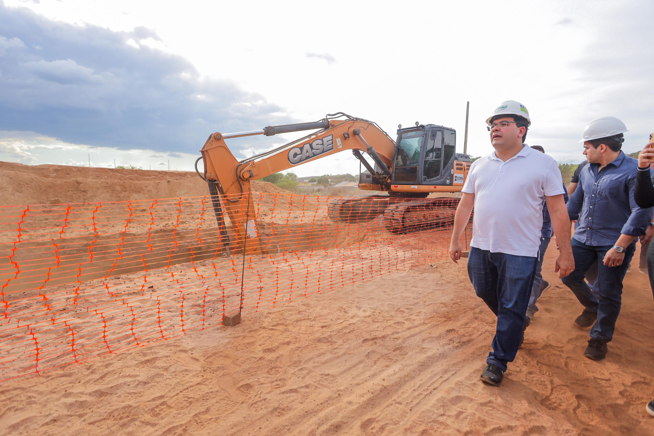 Obra de implantação de drenagem pluvial é iniciada no bairro Ipueiras em Picos