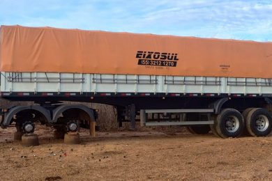 Quadrilha faz casal refém e rouba 16 pneus de carreta na BR-020