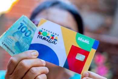 Pessoas com CPF irregular terão Bolsa Família bloqueado em 2024