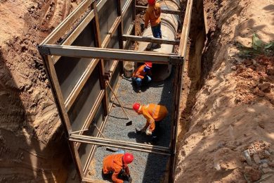 Obra de drenagem visa sanar problemas de alagamento no bairro Ipueiras