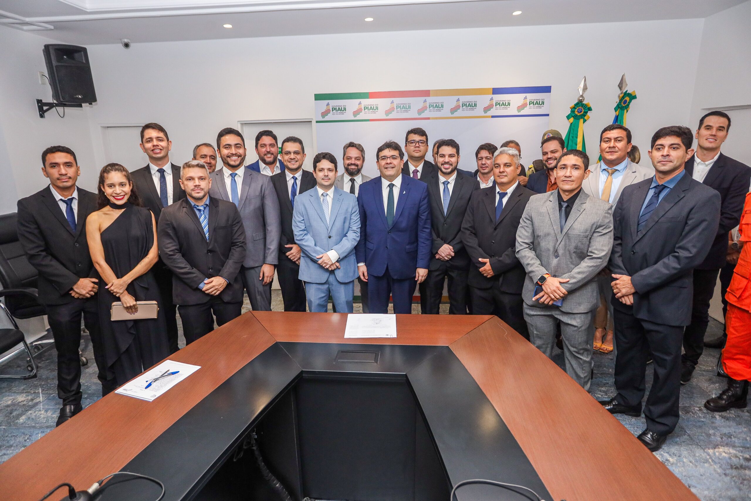 Governador nomeia 17 novos peritos para a Polícia Civil