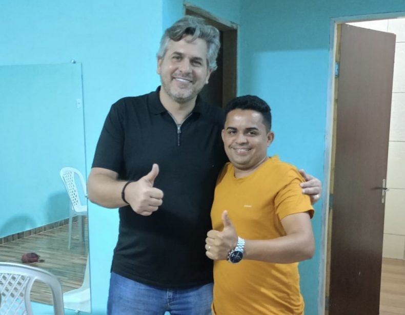 Liderança Elton Gomes recebe pré-candidato a Prefeito Pablo Santos e vereador Filomeno Portela