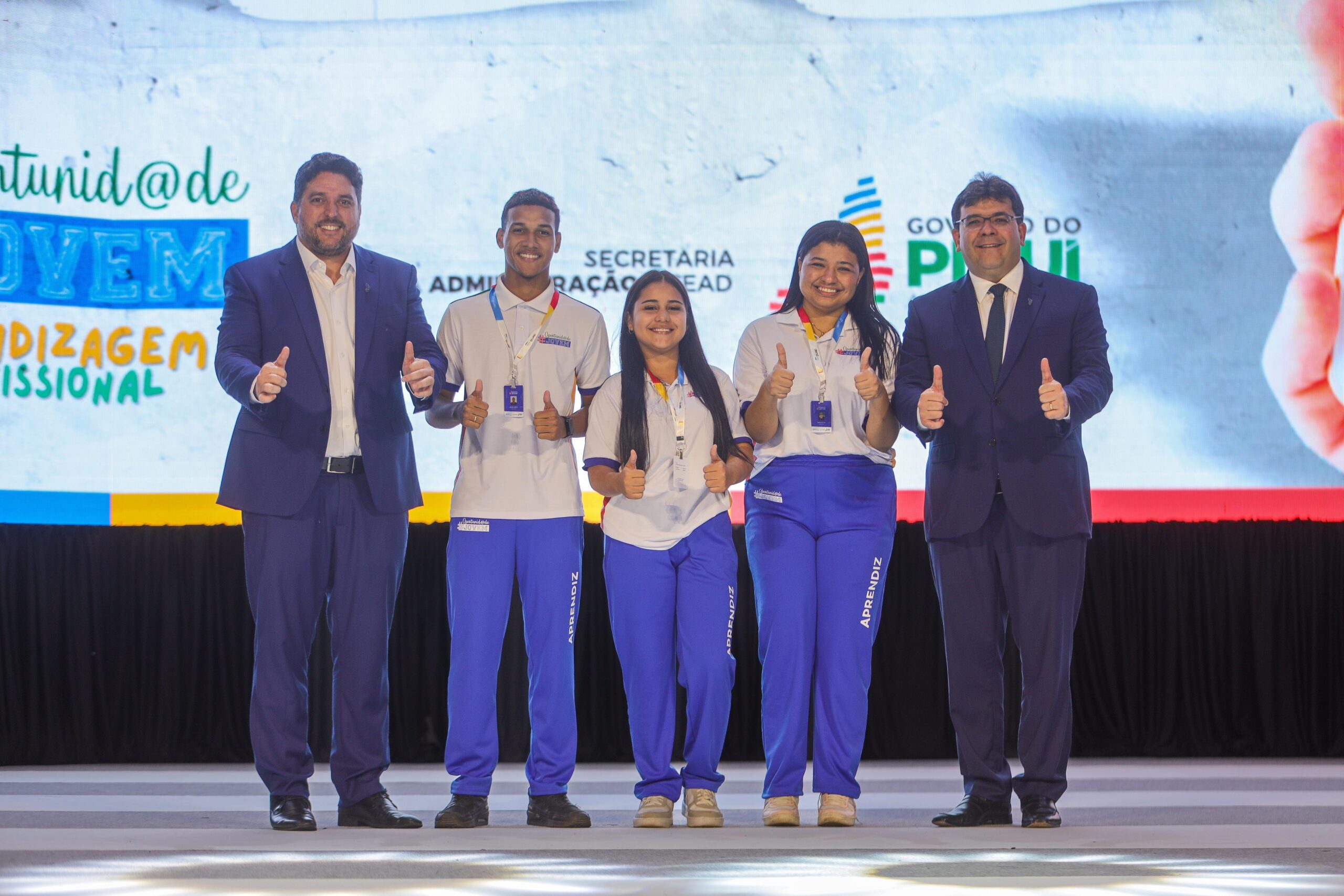 Governo gera 10 mil oportunidades de trabalho para jovens