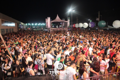 “Picos Cidade Junina”; primeira noite atrai milhares de pessoas para Shows e Festival de Quadrilhas