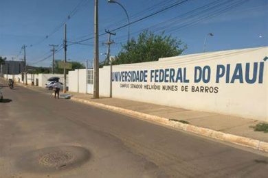 UFPI abre inscrições para concurso com salários de até R$ 4,5 mil