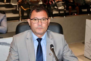 Vereador Chaguinha retorna a Câmara de Picos e cobra melhorias para vários bairros