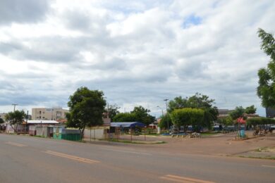 Em Picos, assaltantes roubam motocicleta e celulares