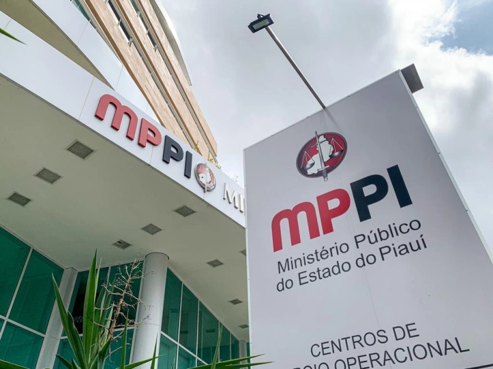MP denuncia promotor e assessor suspeitos de cobrar propina