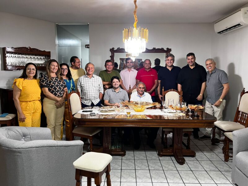 Rinaldinho será eleito presidente da Câmara de Picos com apoio dos 13 vereadores da base governista