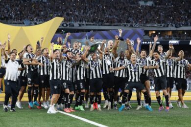 Botafogo é campeão do Brasileirão ao vencer o São Paulo