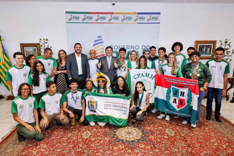 Rafael parabeniza mais de 4 mil estudantes aprovados no Sisu