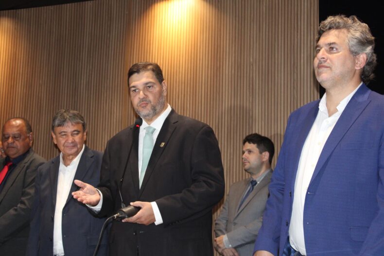 “Irei trabalhar para que seja uma relação harmônica com o Executivo” diz Rinaldinho na abertura do Ano Legislativo