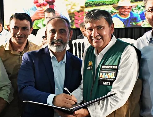 Santo Antônio de Lisboa | Prefeito Erivaldo Lopes participa de evento de lançamento do programa ‘Acredita no Primeiro Passo’