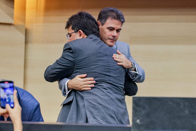 Rafael reforça parceria com a Alepi durante posse de Severo