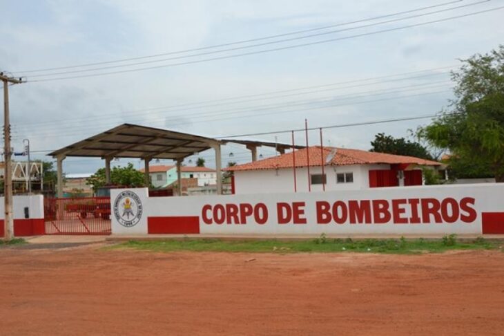 Bombeiros alertam foliões sobre consumo de álcool