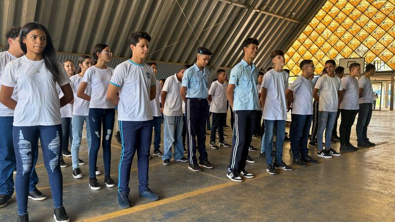 Tem início ano letivo para estudantes da educação infantil anos finais em Picos