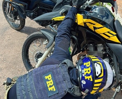 PRF apreende motocicleta clonada com registro de roubo em Picos