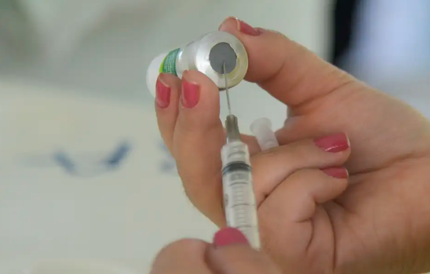 Campanha de vacinação contra a gripe começa nesta segunda