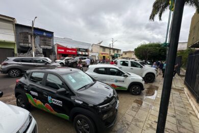 Prefeitura de Picos entrega novos veículos para reforçar atendimento na saúde pública