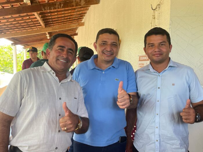 Prefeito Marciano Macedo participa de Dia de Campo em Fronteiras ao lado de lideranças políticas e agricultores da região