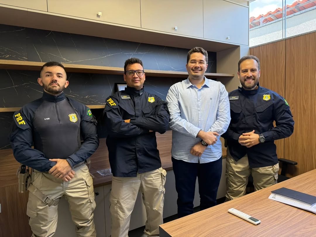 Prefeitura de Dom Expedito Lopes e PRF firmam parceria para fortalecer educação no trânsito