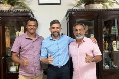 Prefeito Erivaldo Lopes busca parcerias para fortalecer a cultura de Santo Antônio de Lisboa durante visita à Secult-PI