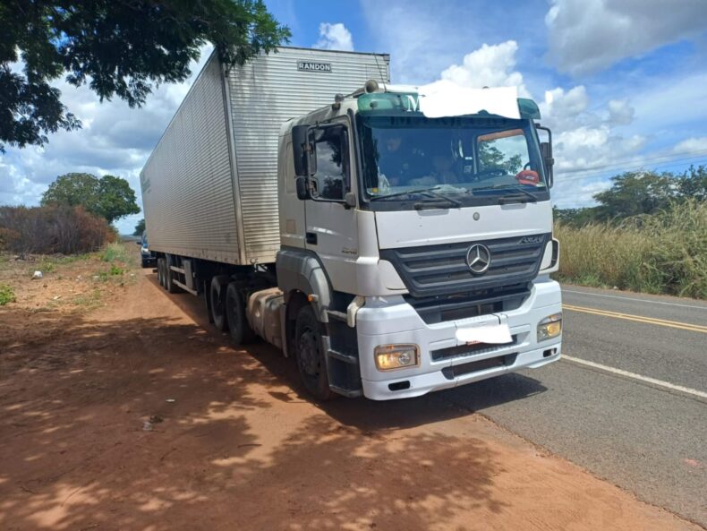 Caminhoneiro é preso por dirigir sob efeito de drogas na BR-316