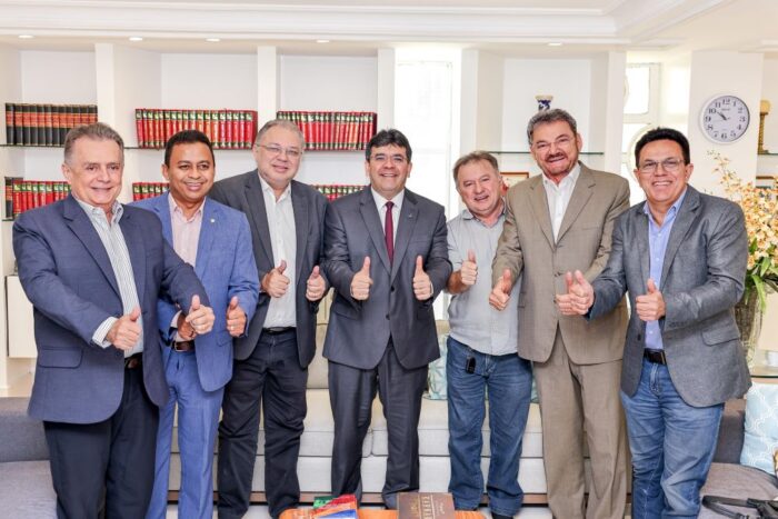 Governador reúne deputados que defendem fim das chapinhas