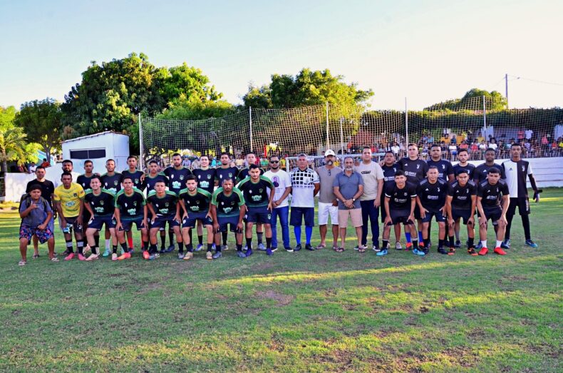 Prefeitura de Santo Antônio de Lisboa inicia Torneio de Fut7 em alusão à XVIII Festa do Caju com quatro jogos e homenagem; veja fotos