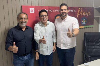 Prefeito Erivaldo Lopes se reúne com o secretário de Trabalho e Emprego do Piauí e busca melhorias para Santo Antônio de Lisboa