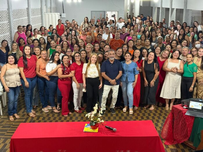 Prefeito Erivaldo Lopes anuncia aumento salarial para todos os profissionais da Educação de Santo Antônio de Lisboa