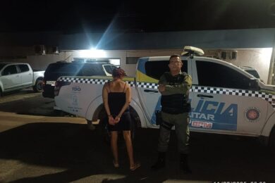 Crianças são resgatadas em situação de abandono; mãe é presa