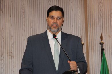 Rinaldinho anuncia reforma do prédio principal da câmara