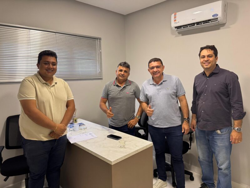 Prefeito Marciano Macedo realiza reunião de alinhamento na área da saúde