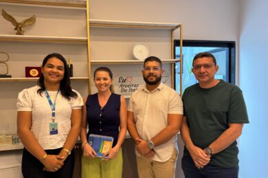 Prefeito Marciano Macedo se reúne com equipe da Águas Piauí para tratar sobre melhorias no abastecimento de água