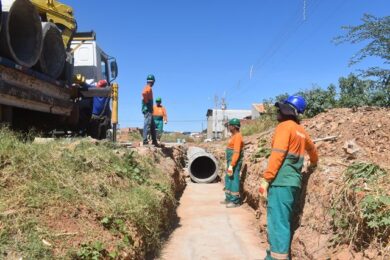 Prefeitura de Picos realiza obra de drenagem no Bairro Ipueiras