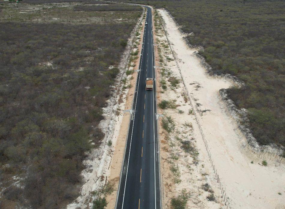 DER-PI conclui nova rodovia ligando Piauí ao Ceará